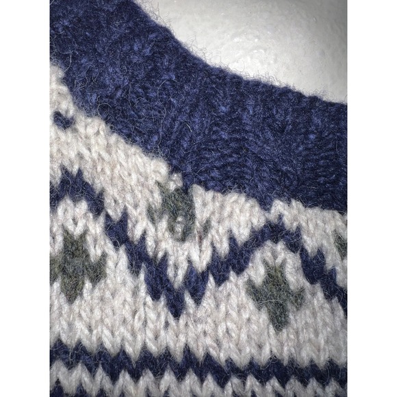 L.L. Bean Mens XXL Tall Wool Silk Polar Bear Fair Isle Crewneck Sweater Blue - Picture 5 of 8